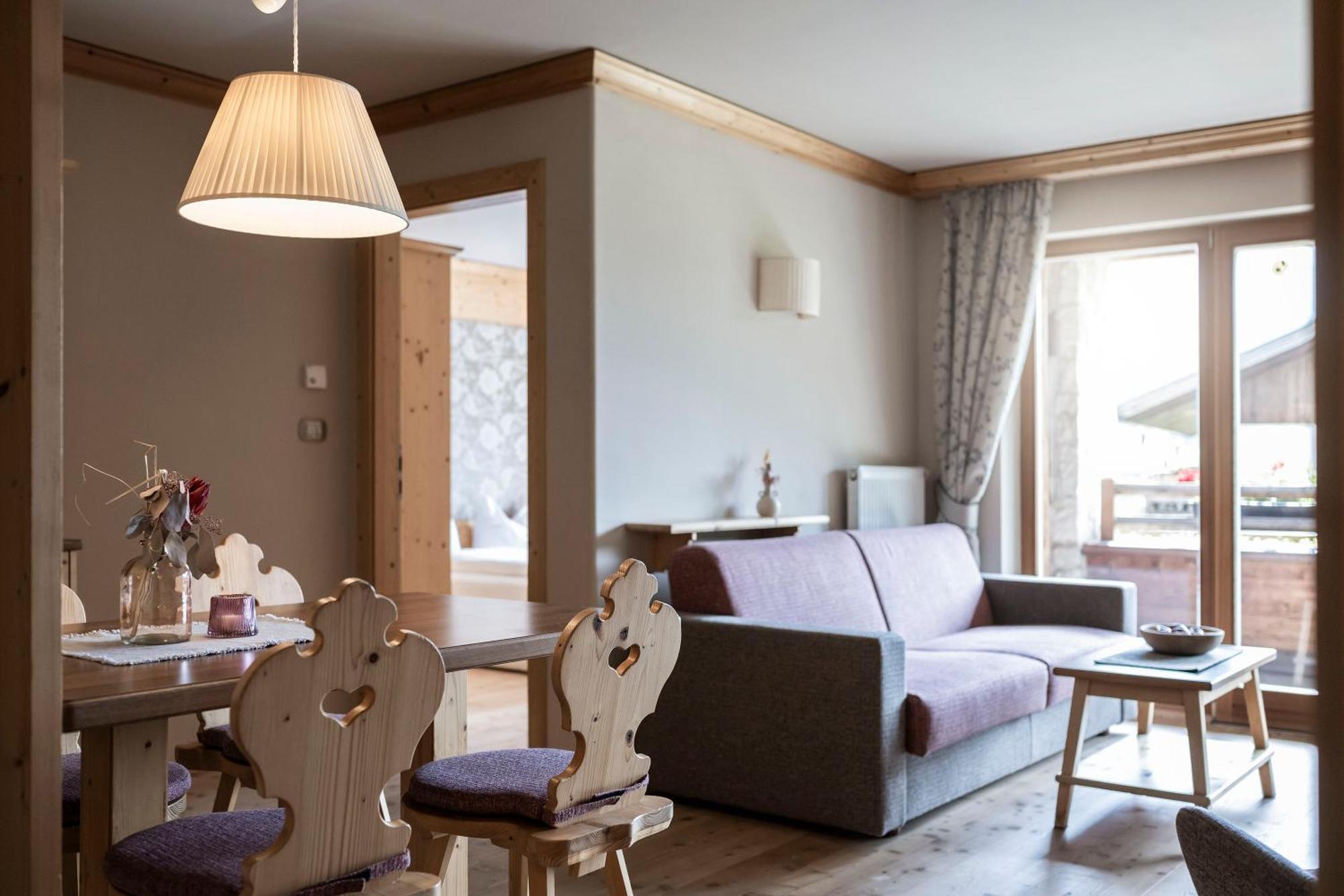 Post Alpina - Family Mountain Chalets Сан-Кандідо Екстер'єр фото
